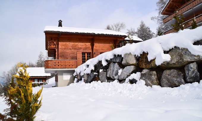 Les Mayens-de-Sion Ski Chalet | Chalet Trinitas, Veysonnaz/Les Agettes wifi and Infra red cabin