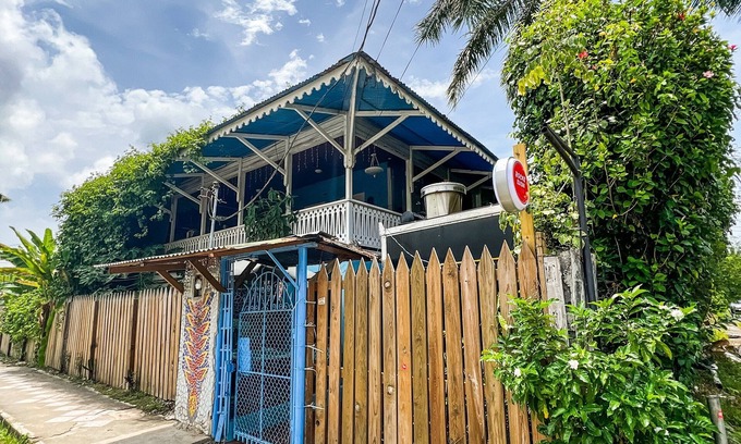 Bocas del Toro Ski Chalet | Chalet Tropical La Guayana