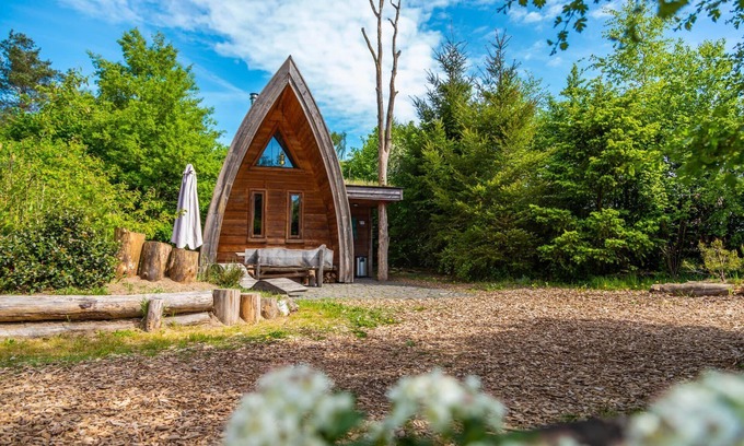 Otterlo House | Chalet with sleeping loft, living room-bedroom and 1 bathroom