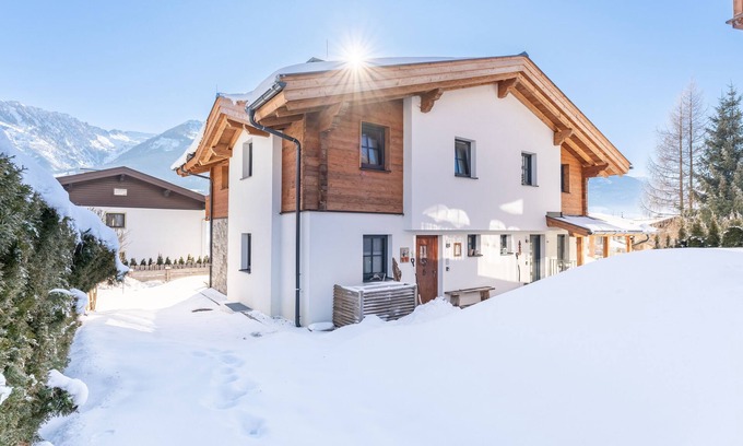 Walchen House | Chalet with wellness, garden and views