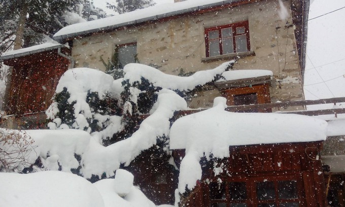 Chepelare House | Chalet Zornica is a 250 old stone mountain house.Breathtaking view.Beautiful