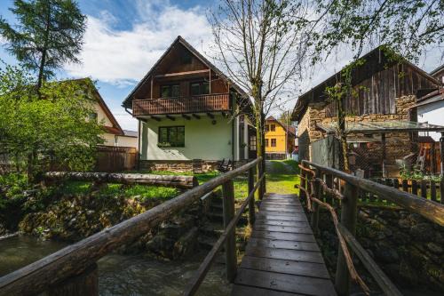 Zuberec House | Chalupa pri potoku