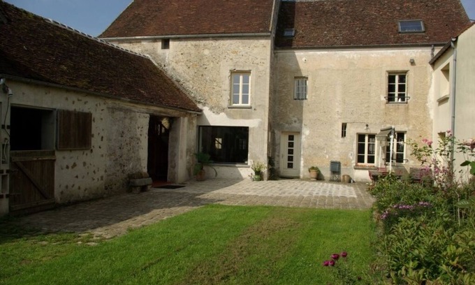 La Houssaye-en-Brie House | Chamb. and breakfast 8/10 people near Disneyland, feline park, Vaux le Vicomte