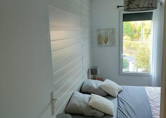 Francueil Bed & Breakfast | Chambre récente chez particuliers