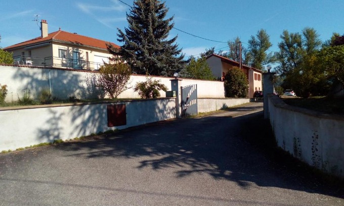 Bas-en-Basset Hotel | Chambres des arrys