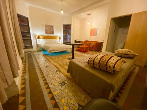 Decize Hotel | Chambres Zohra Centre ville