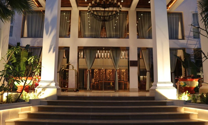 Vientiane Hotel | Chang Palace Vientiane