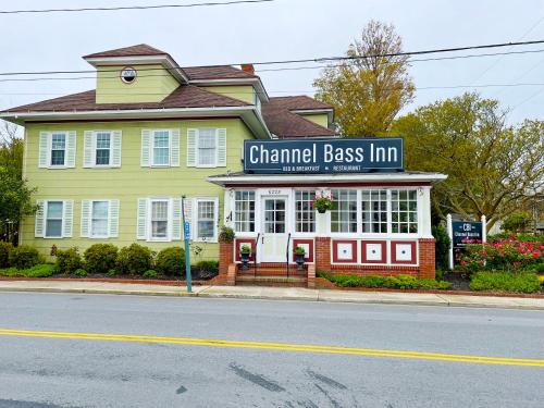 Chincoteague Bed & Breakfast | Channel Bass Inn and Restaurant