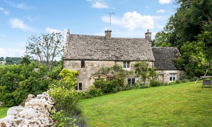 Elkstone House | Chantry Cottage The Cotswolds
