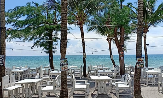 Khlong Khut Hotel | Chaolao Tosang Beach Hotel