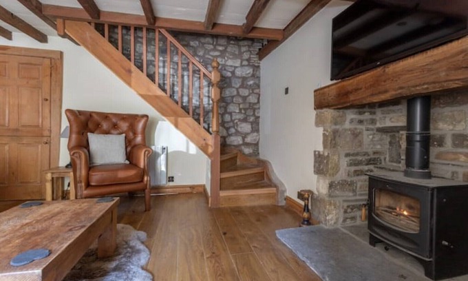 Hawes Cottage | Chapel Cottage - with Log Burner