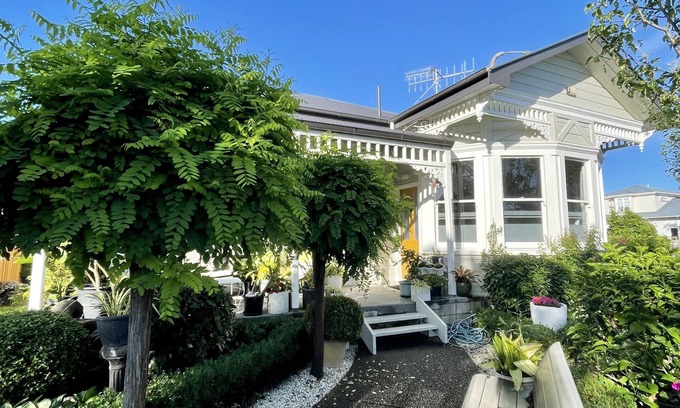 Napier House | Character Napier South Villa