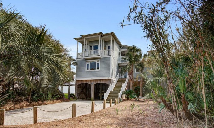 Folly Beach House | Charisma By The Sea