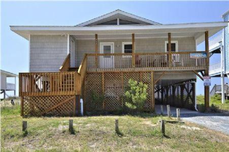 Holden Beach House | Charisma