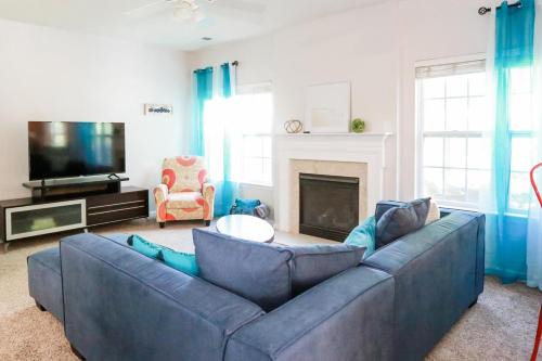 Indian Trail House | Charlotte Sanctuary Comfortable and Convenient, Fenced, Sleeps 11