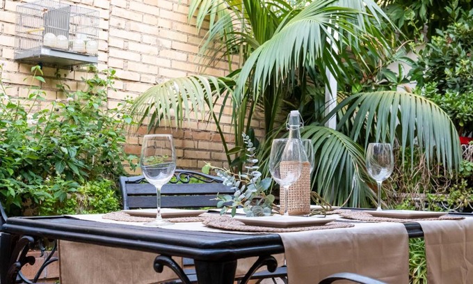 Cambrils House | "Charm & Cozy 4BR - 3BA with Pool & Barbecue"