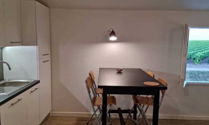 Villeneuve-les-Maguelone Apartment | Charmant T2 au Cœur des Vignes
