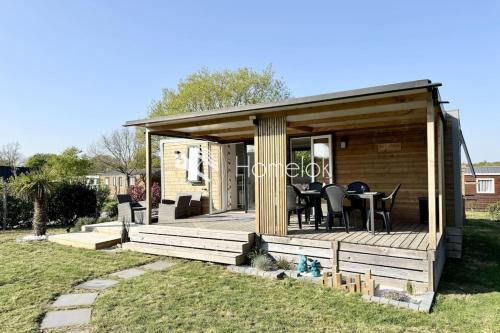 La Celle-sous-Gouzon House | Charmant Bungalow Neuf Terrasse Jardin au calme