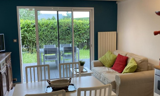 Cabourg Apartment | Charmant Cottage 2P avec Jardin et WIFI, à 2 Pas de la Plage de Cabourg - FR-1-487-285