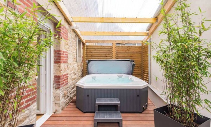 Guingamp Apartment | Charmant Duplex avec jacuzzi, Guingamp centre