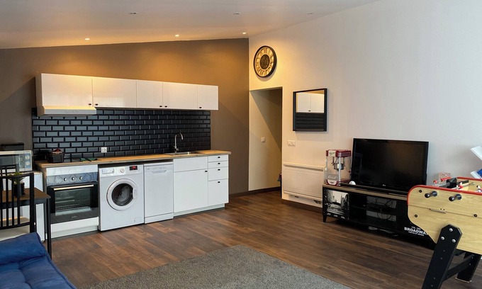 Le Fond du Poirier Baron Apartment | Charmant Logement au Calme, Près de Paris, Stade de France, Place de Parking