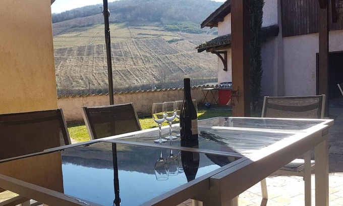 Quincie-en-Beaujolais House | Charmante maison au calme pour 6 personnes