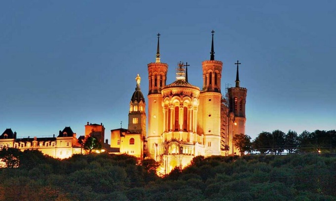 Bron House | Charmante Maison Bron Eglise