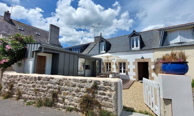 Finistere House | Charmante Maison Rénovée en 2023, au Coeur du Village