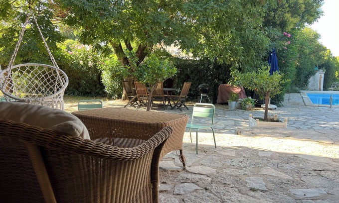 Draguignan House | Charmante Villa Familiale à Draguignan Avec Piscine et Grand Jardin