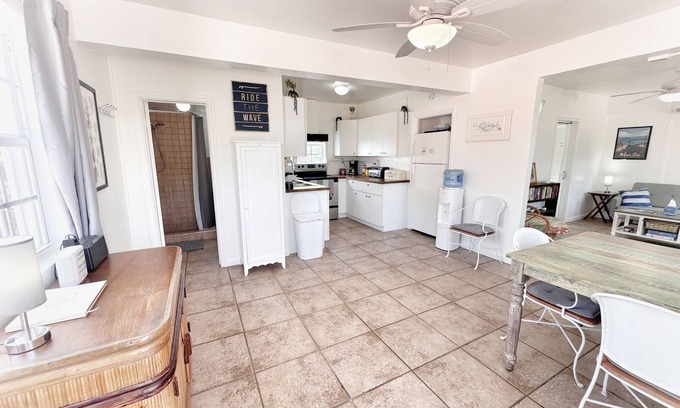 Estate Kings Quarter Apartment | Charming 1.5 bedroom apartment with WiFi, AC in historic Charlotte Amalie !