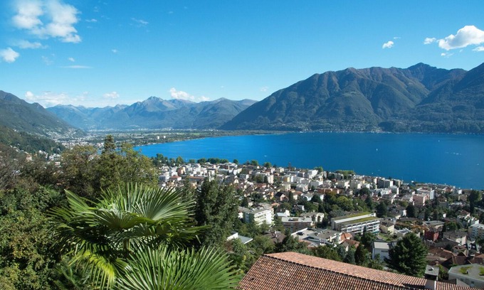 Orselina Apartment | Charming 1.5-room apartment with beautiful lake view and private parking Mi