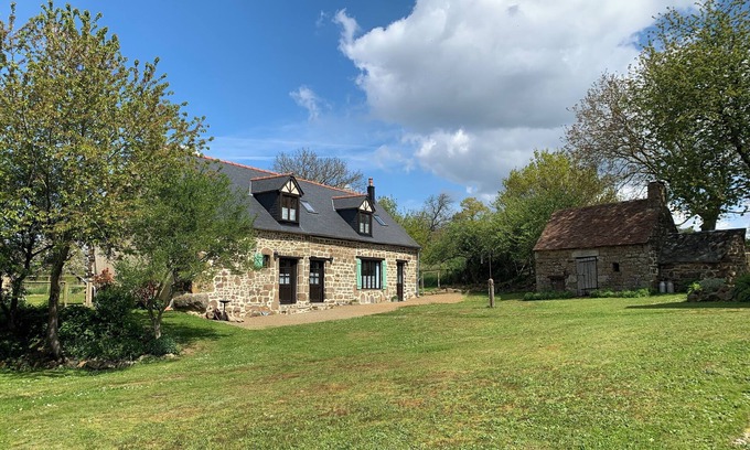 Andaine - Passais Cottage | Charming 1-Bed Cottage in Ceauce