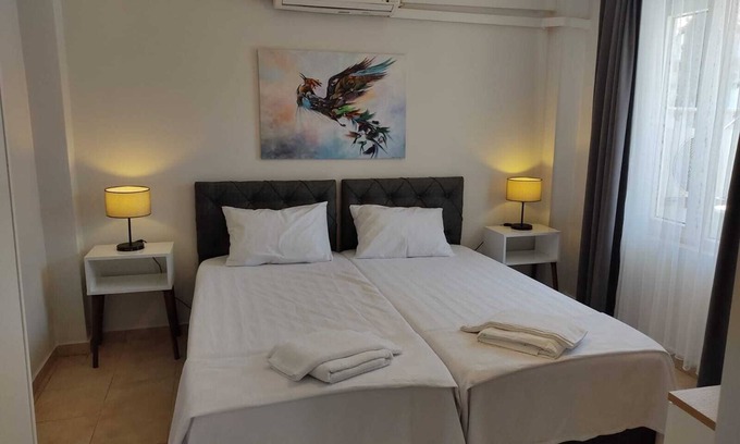 Icmeler City Center Apartment | Charming 1-bedroom apartment in marvelous Muğla with AC