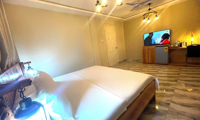 Winneba Hotel | Charming 1-bedroom hotel in amazing Winneba with AC #3
