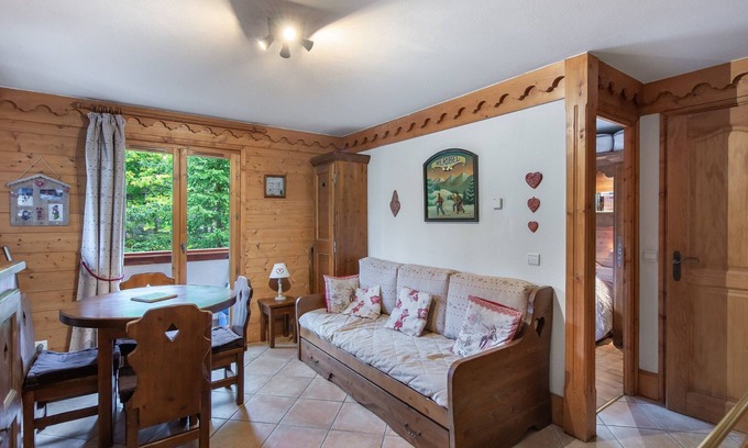 Meribel Village Apartment | Charming 1-BR Apartment in Méribel with Free Pool, Sauna & Hammam Access