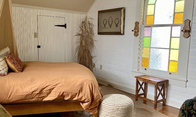 Algiers Point Cottage | Charming 1900s Carriage House in New Orleansn