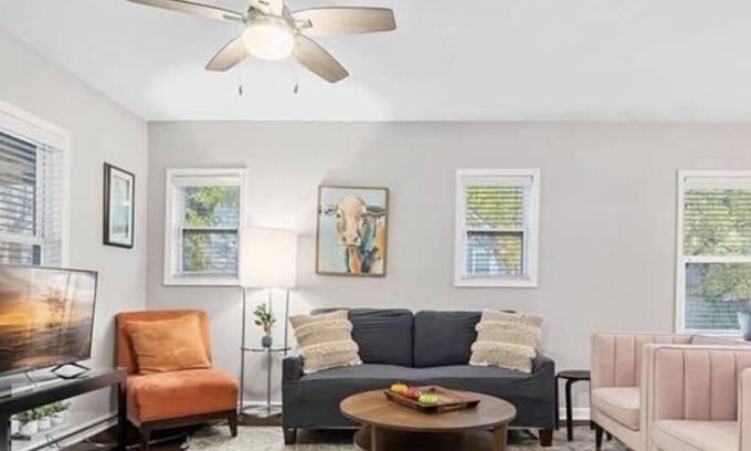 Villa Heights House | Charming 1920s Renovated Bungalow in Optimist Park