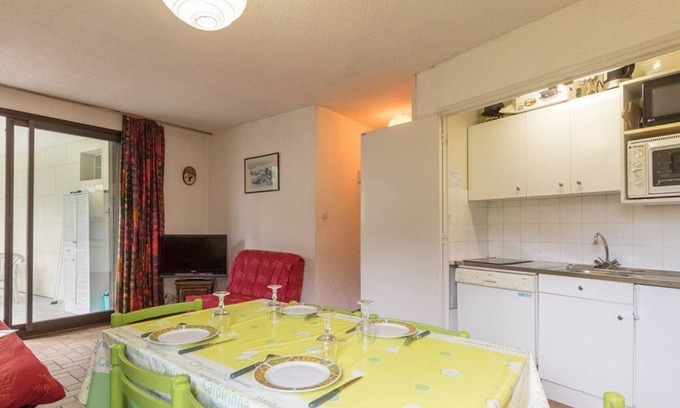 Saint-Chaffrey Apartment | Charming 1BR Cabin with Balcony, Parking, Ski Locker, Near Serre-Chevalier Slopes