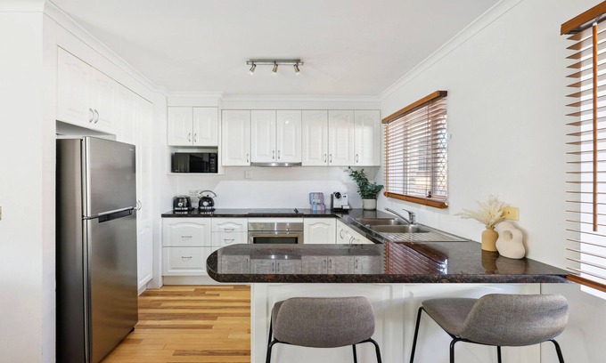 Morningside House | Charming 2-Bed Home with Spacious Backyard & BBQ