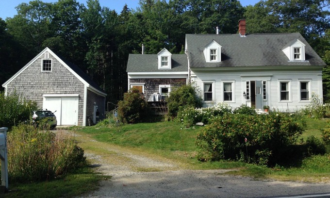 Surry House | Charming 2-bedrm w/Sit Rm on 2nd fl/peaceful house close to Acadia A/C, WiFi