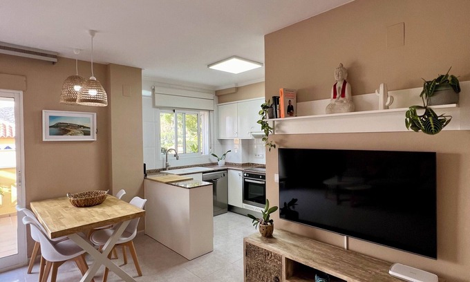 Pedreguer Apartment | Charming 2-bedroom apartment with WiFi, AC in enjoyable La Sella