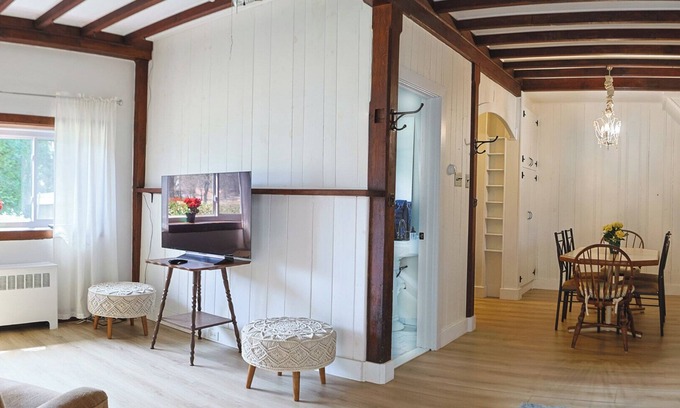 Bensalem Apartment | Charming 2-bedroom apartment with AC, WiFi in fantastic Andalusia