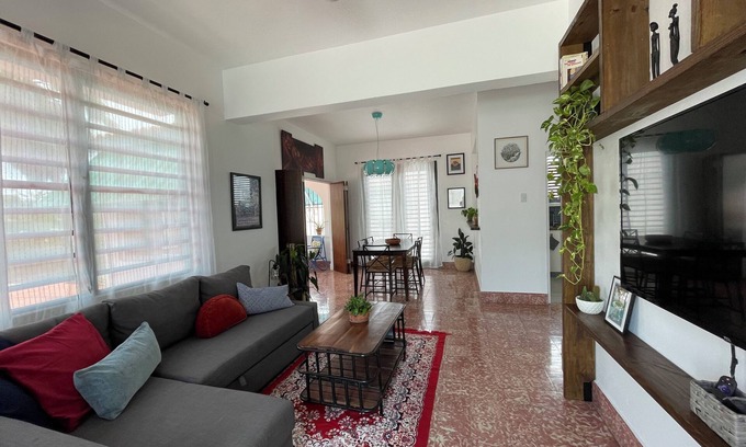 Ocean Park House | Charming 2-bedroom apartment with a balcony a few min walk from the beach