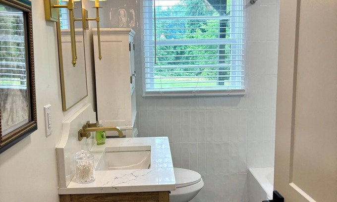Roswell Apartment | Charming 2-bedroom apartment in downtown Roswell