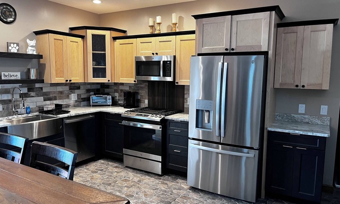 Warwick Apartment | Charming 2-bedroom apartment in Warwick close to TF Green Airport