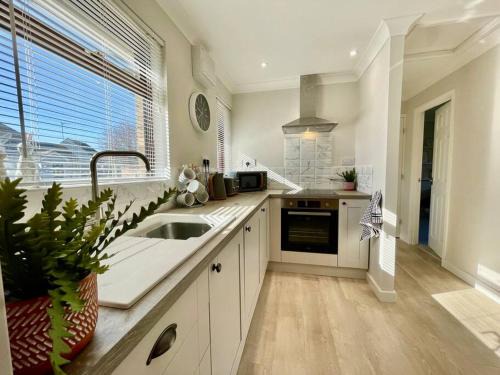 Trimley House | Charming 2 Bedroom Bungalow with open plan living