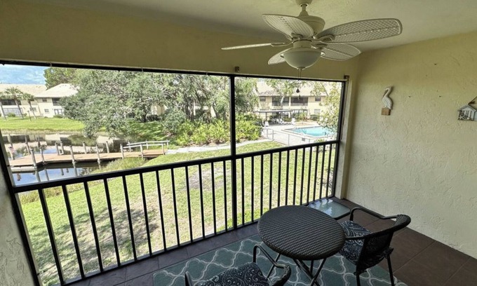 Venice Gardens Condo | Charming 2-bedroom condo with AC, WiFi, in Venice, 2 miles from Venice Island.