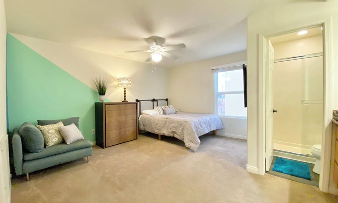 Crown Point Apartment | Charming 2-bedroom house in San Diego with All Amenities & fully furnished