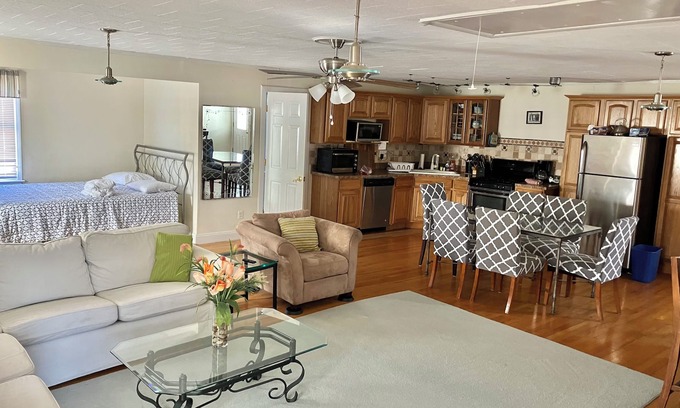 Red Bank House | Charming 2-bedroom house in lovely Red Bank with WiFi, AC sleeps eight