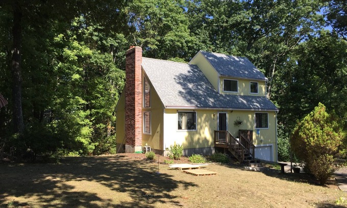 Ashland House | Charming 2-bedroom house in enjoyable Ashland